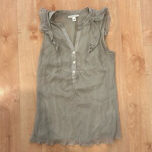 Banana Republic green Ruffle Sleeveless Blouse size small